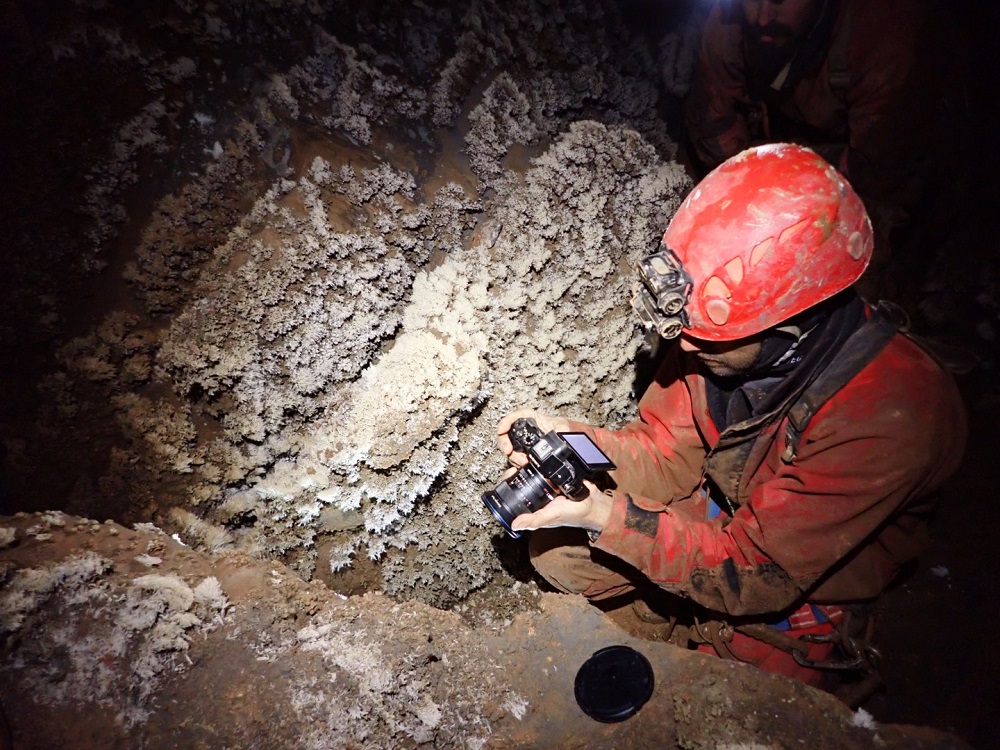 Στέρνες σπήλαιο