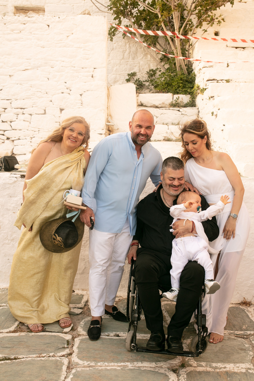 Κονταρός Νονός Φολέγανδρος