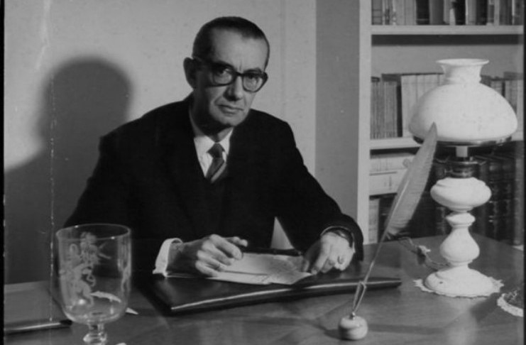 Άγγελος Τερζάκης