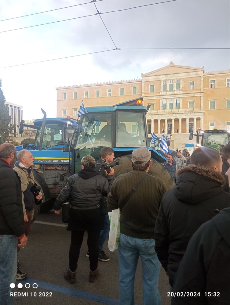 Αγρότες σύνταγμα