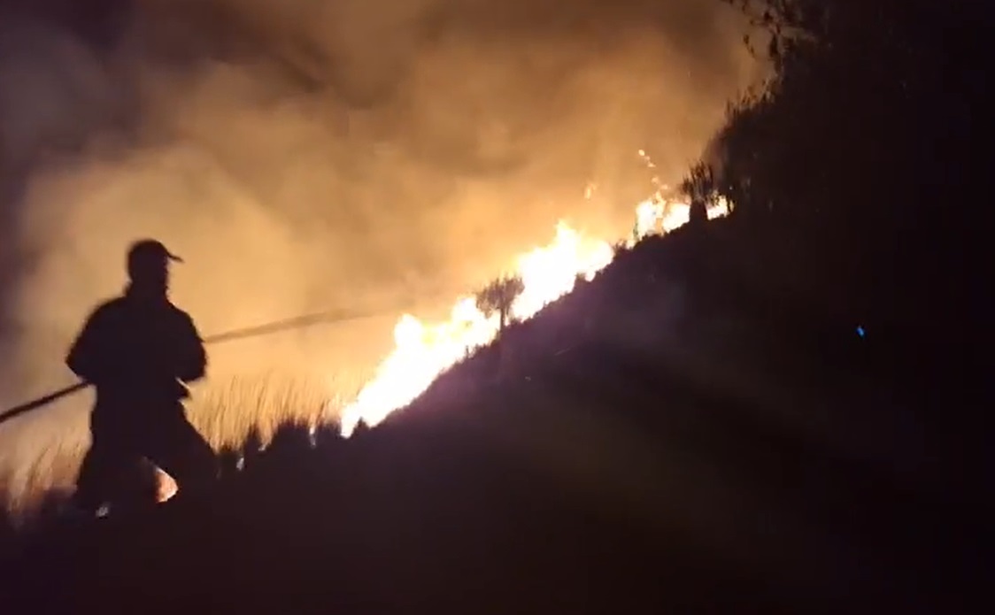 Φωτιά Αμπελούζος