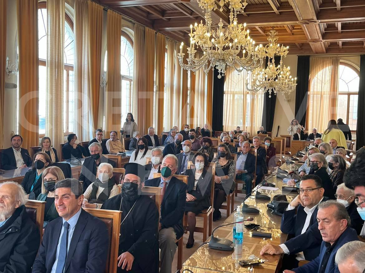 Επίτιμος Δημότης Ηρακλείου και επίσημα ο Γιάννης Μαρκόπουλος