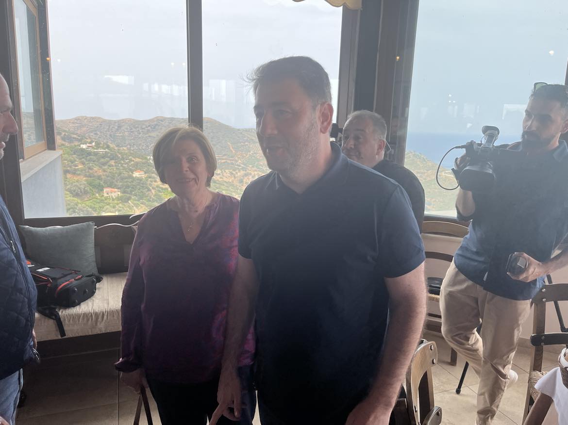 Ανδρουλάκης μητέρα