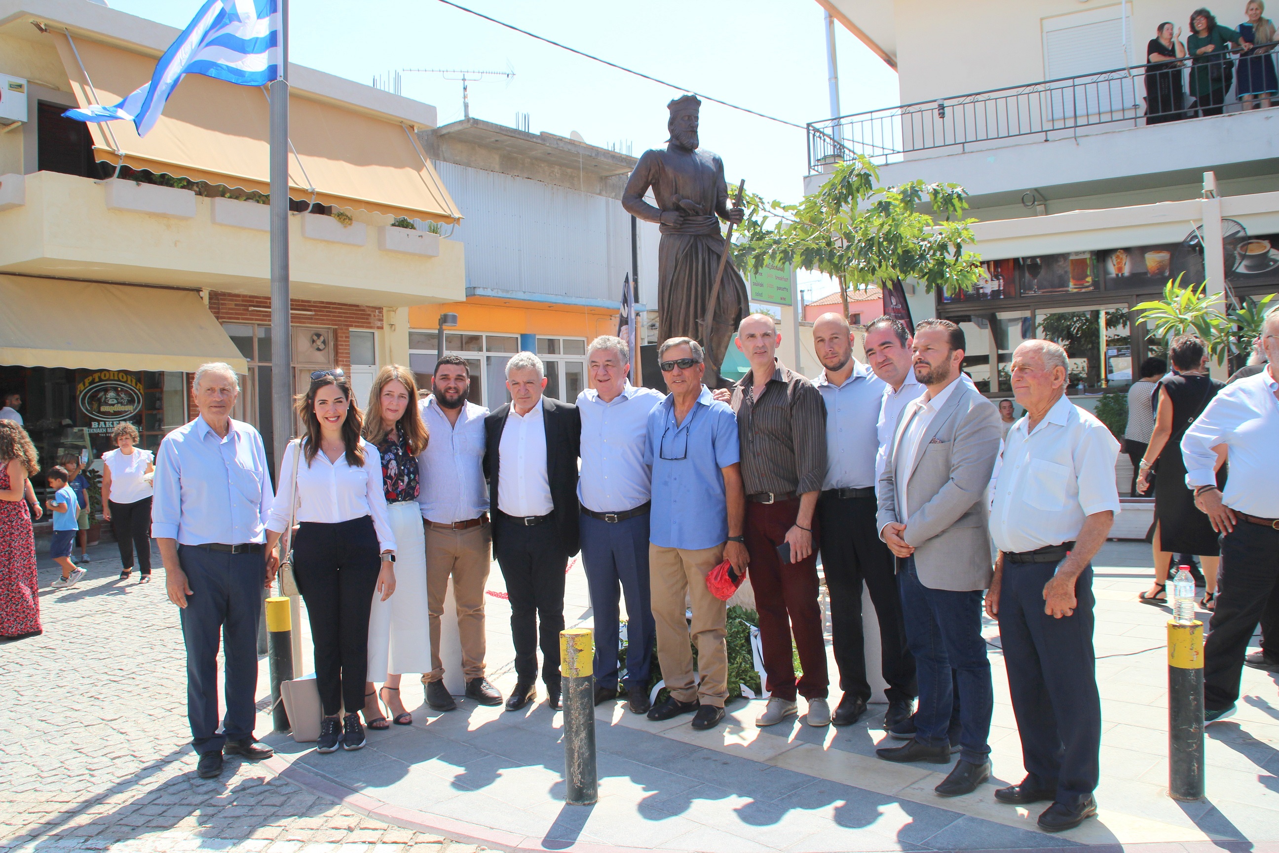 ΕΚΔΗΛΩΣΗ « ΤΙΜΗΣ & ΔΟΞΑΣ» ΤΑ ΑΠΟΚΑΛΥΠΤΗΡΙΑ του ΑΓΑΛΜΑΤΟΣ ΤΟΥ «ΞΩΠΑΤΕΡΑ» ΣΤΟ ΠΕΤΡΟΚΕΦΑΛΙ ΗΡΑΚΛΕΙΟΥ 