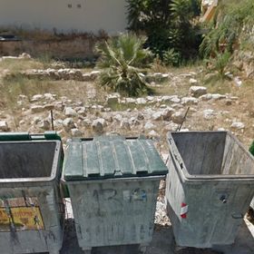 "Αν θες να μάθεις την ιστορία μιας πόλης, ακόλουθα τους κάδους της"