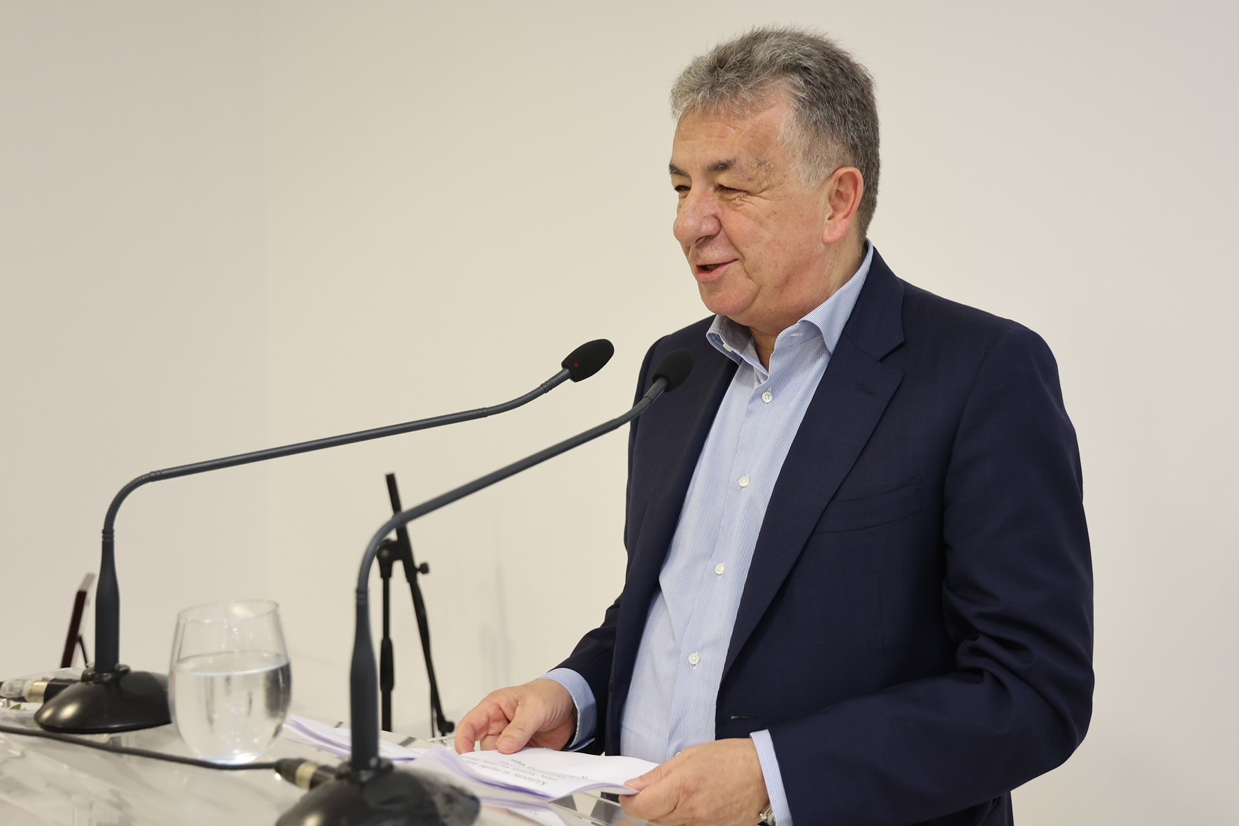 Τσιάρας Αρναουτάκης