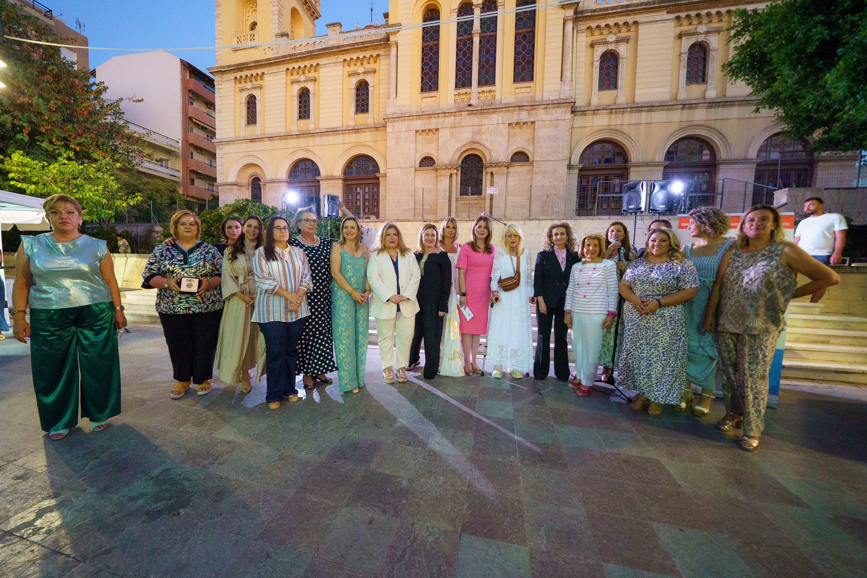 καθέρης βράβευση