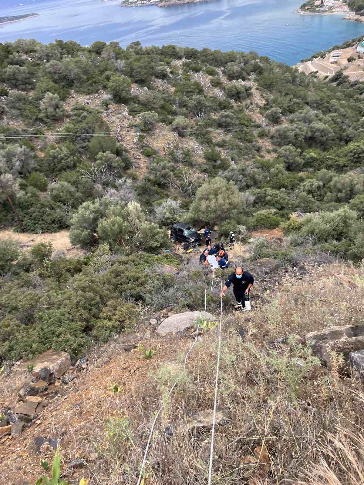 διάσωση τροχαίο γκρεμός πυροσβεστική