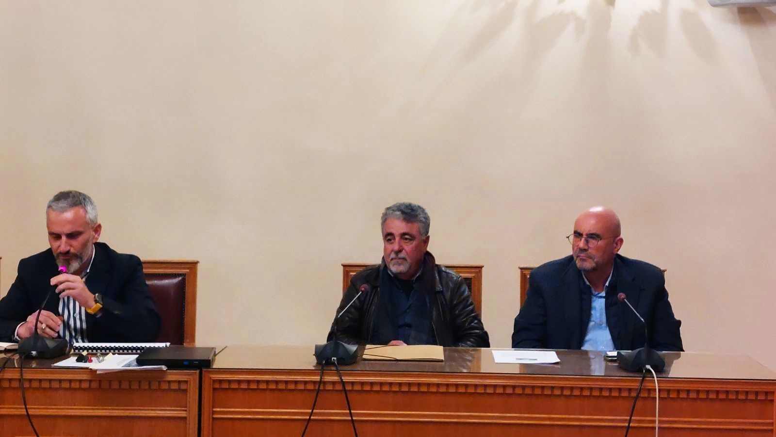 Δημοτικό Συμβούλιο τρένο