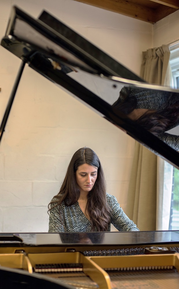 Έλενα Περυσινάκη