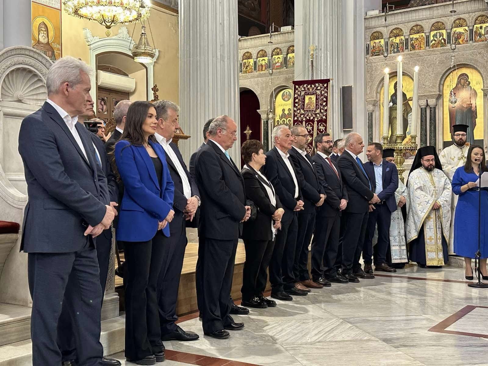 Ευχές για την 25η Μαρτίου με … αιχμές, από την Ελένη Βατσινά