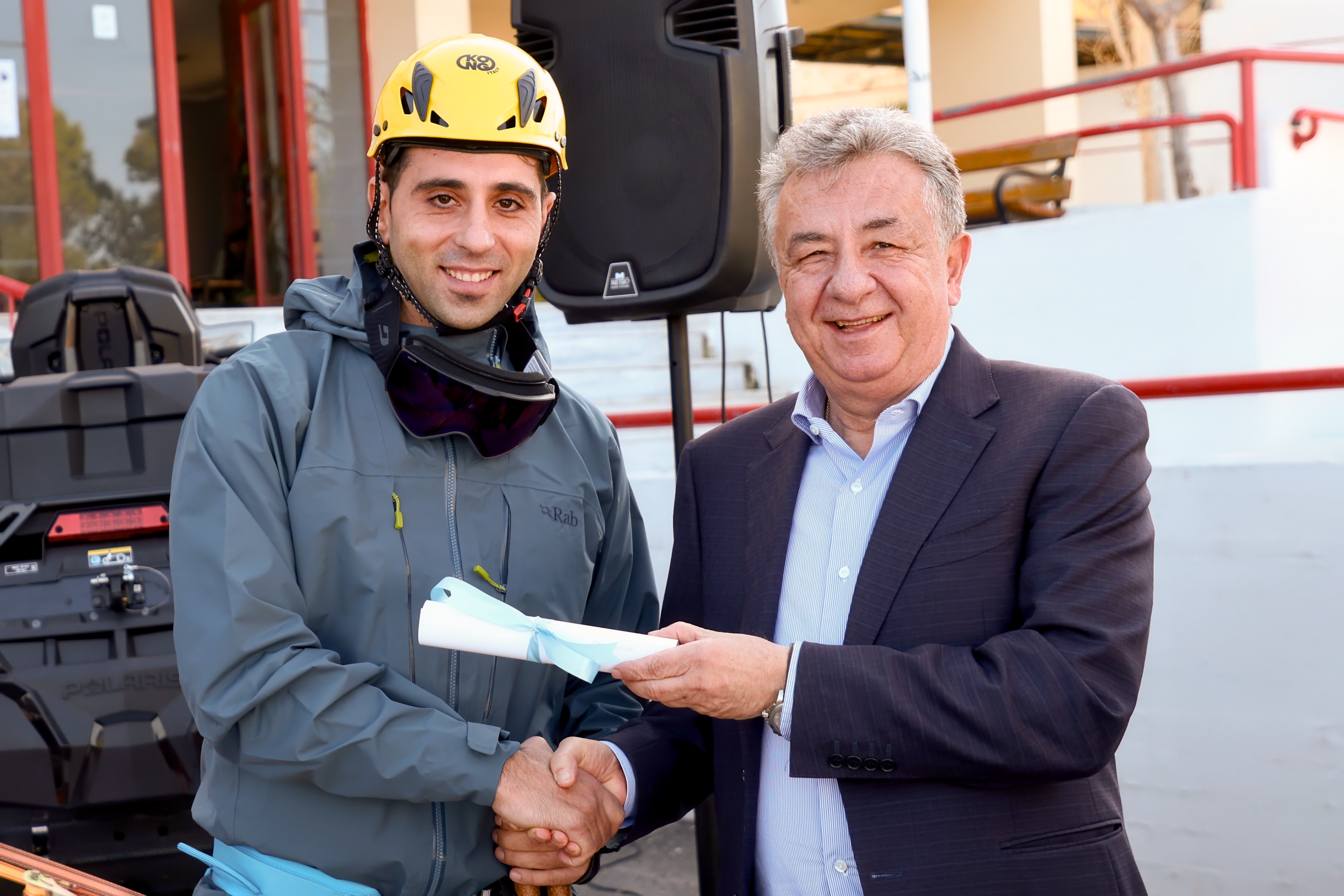 Με την στήριξη της Περιφέρειας Κρήτης υλικοτεχνικός εξοπλισμός στην ΕΜΑΚ για ενίσχυση του διασωστικού έργου