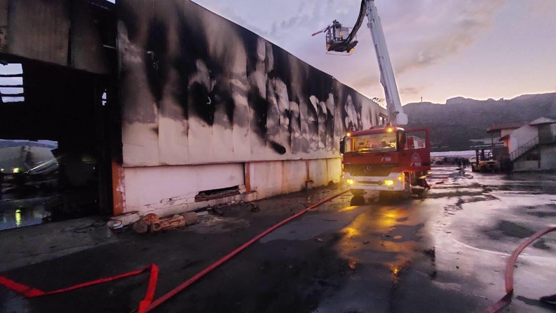 εμπρησμός εργοστάσιο Ιεράπετρα
