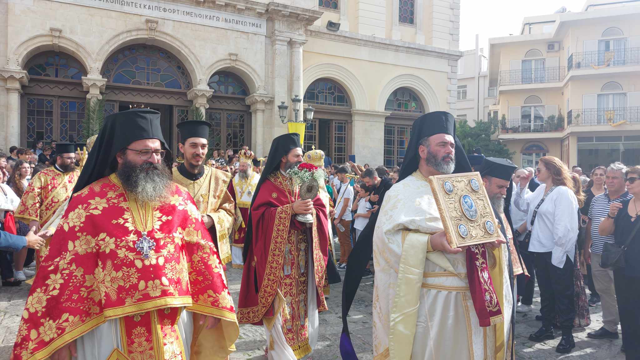 Το Ηράκλειο τιμά τον πολιούχο του, Άγιο Μηνά - Βίντεο και φωτογραφίες