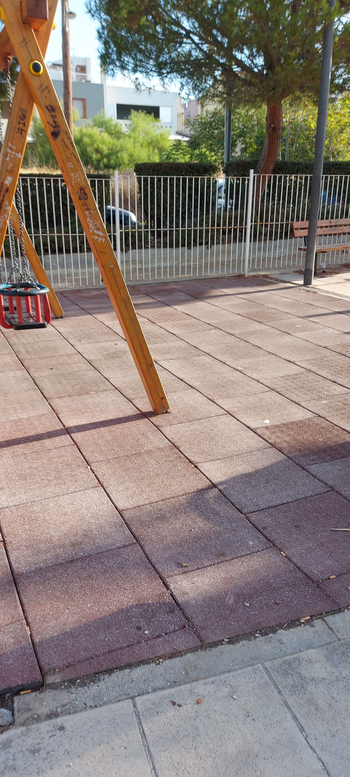 epikindyni paidiki xara 1