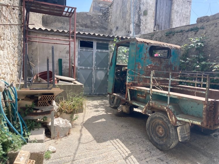 Επισκοπή Επεισόδιο Λάδι