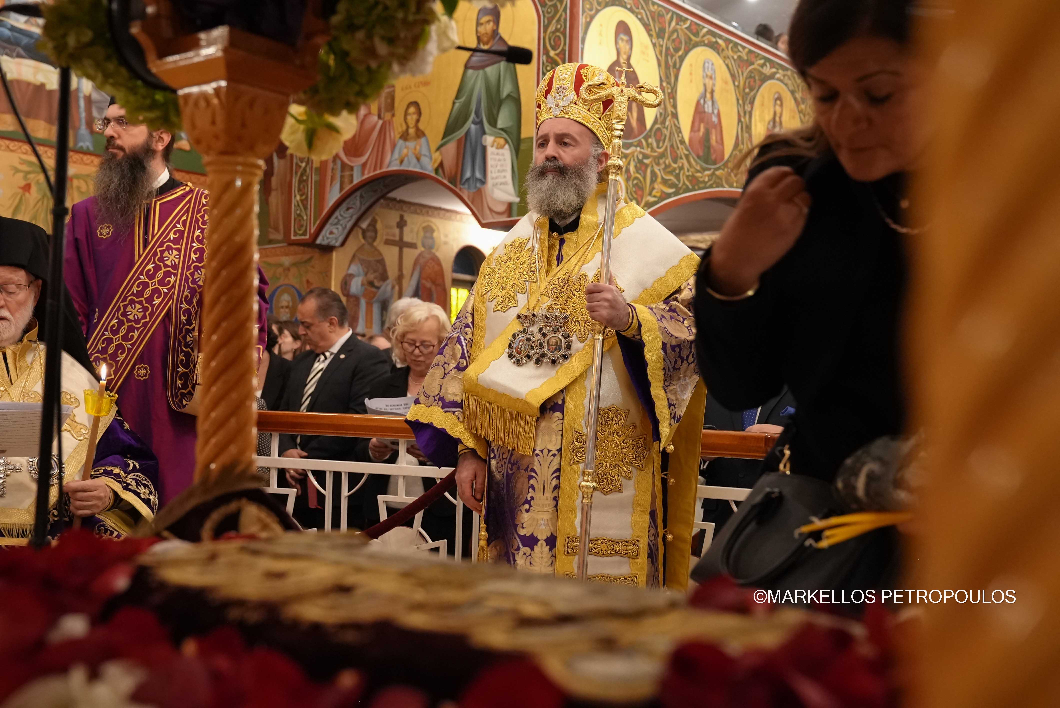 Μεγαλειώδης λιτάνευση του Επιταφίου στη Μελβούρνη με επικεφαλής τον Αρχιεπίσκοπο Αυστραλίας Μακάριο