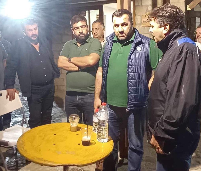 Φωτιά Αμπελούζος