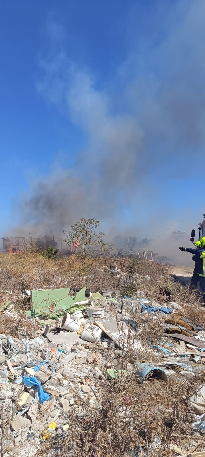 Κάηκε ολοσχερώς το παράπηγμα στον καταυλισμό των Ρομά 