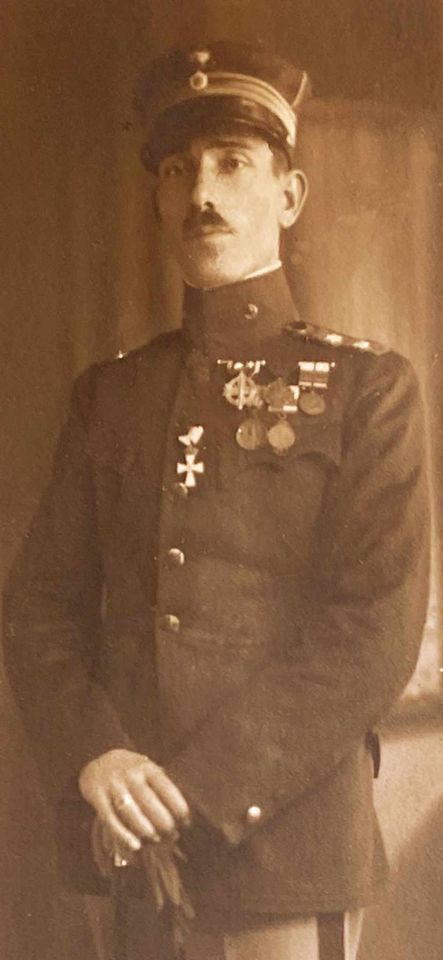 Εμμανουήλ Γιακουμάκης