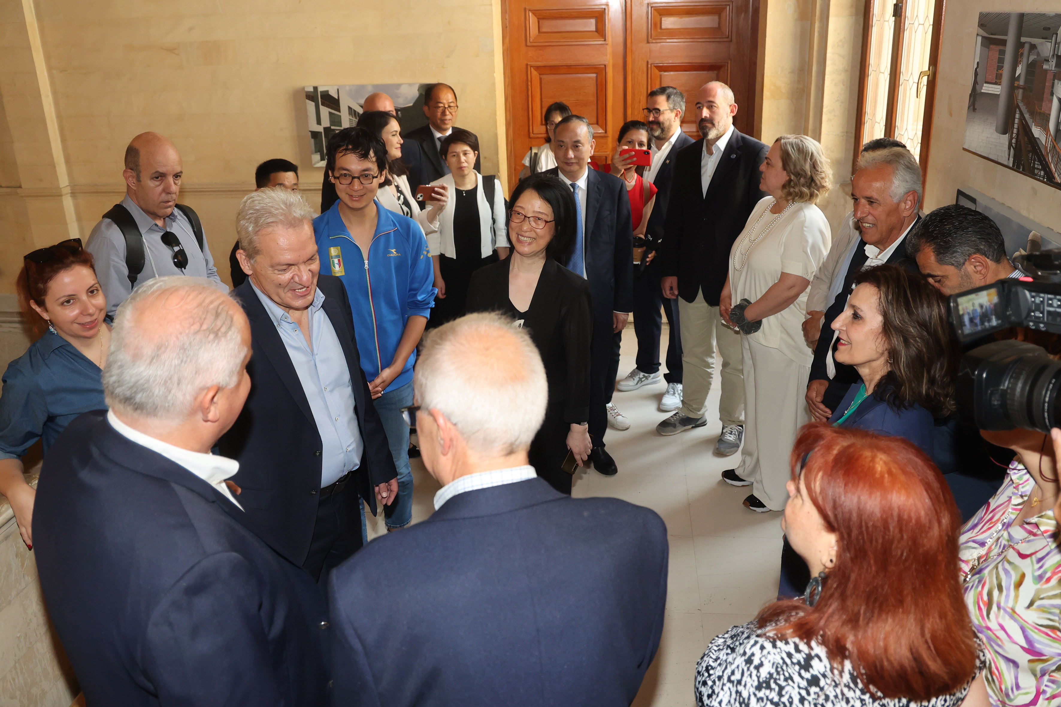 ΚΙνεζικη αντιπροσωπεία Ηρακλειο