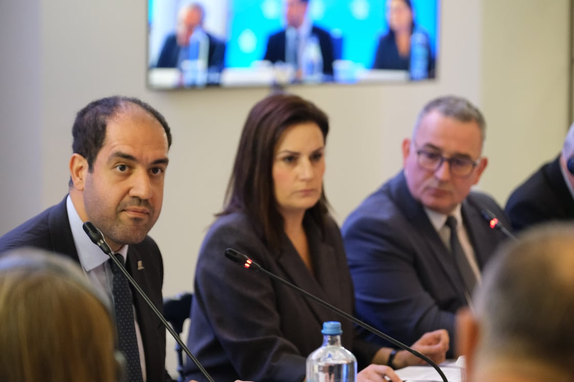 Από αριστερά: Ιωάννης Κεφαλογιάννης, Υφυπουργός Εθνικής Άμυνας, Αλεξία Τασούλη, Διπλωματική Ανταποκρίτρια, Σωτήρης Δανέζης, Δημοσιογράφος & Σχολιαστής σε θέματα Εξωτερικών Υποθέσεων