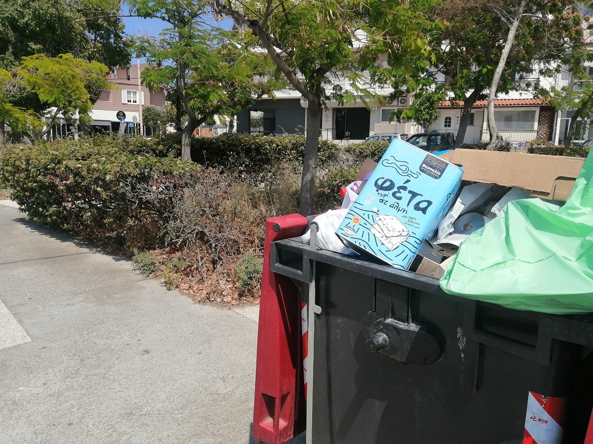Πράσινοι κάδοι μπλε κάδοι ανακύκλωση θέρισος ηρακλειο
