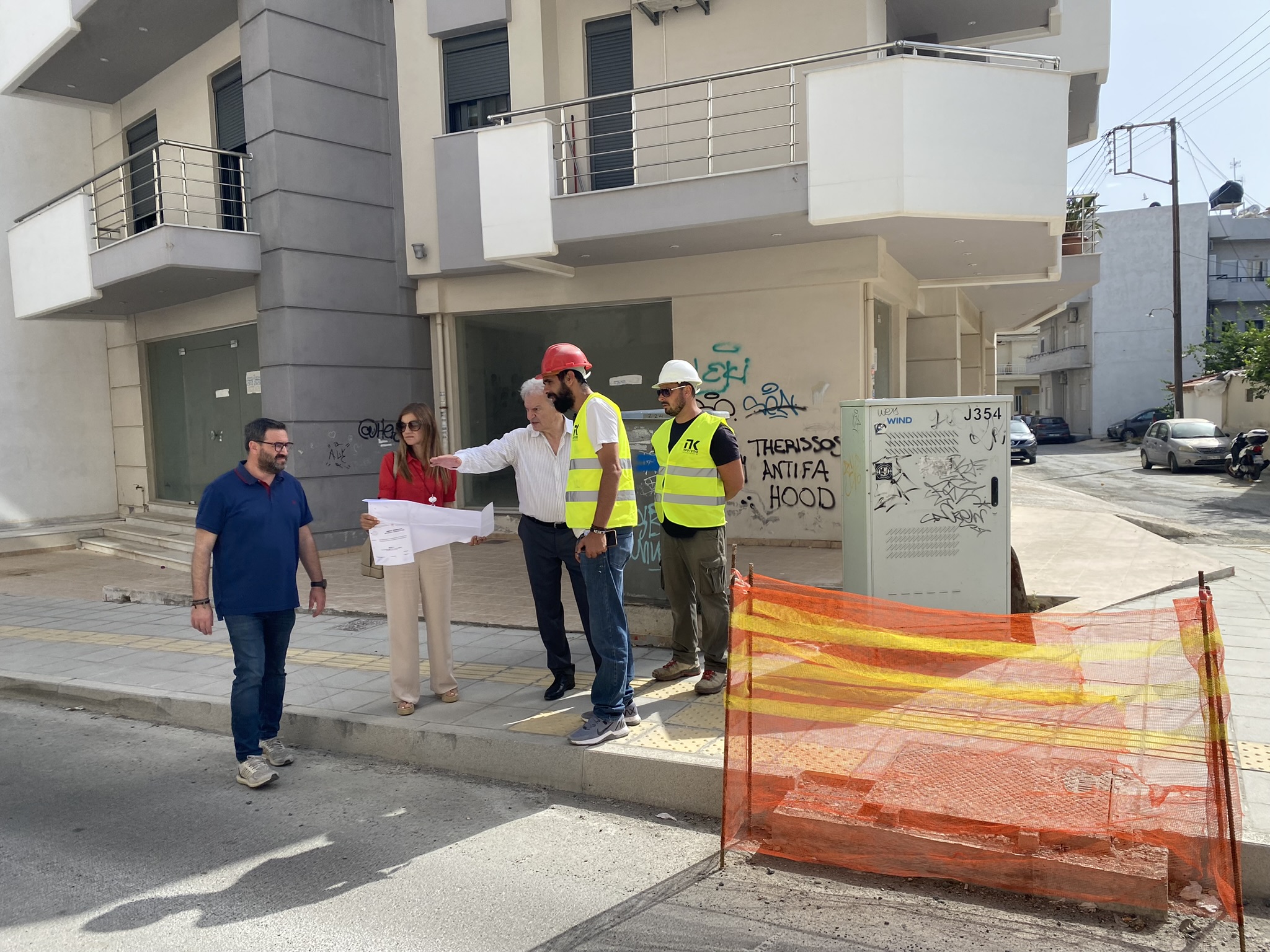 Ηράκλειο: Πιο εύκολη και ασφαλής η πρόσβαση στα σχολεία με την κατασκευή πεζοδρομίων και 25 υπερυψωμένων διαβάσεων