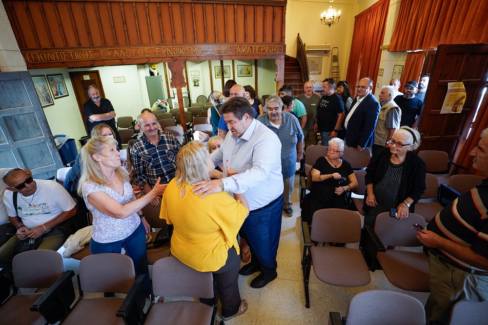 Καραμαλάκης περιοδεία