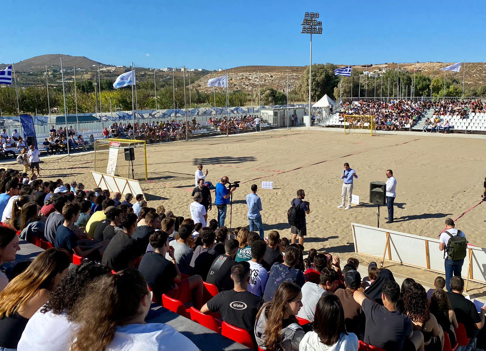Καρτερός σχολεία