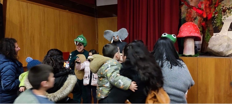 Περιφέρεια Κρήτης θεατρική παράσταση