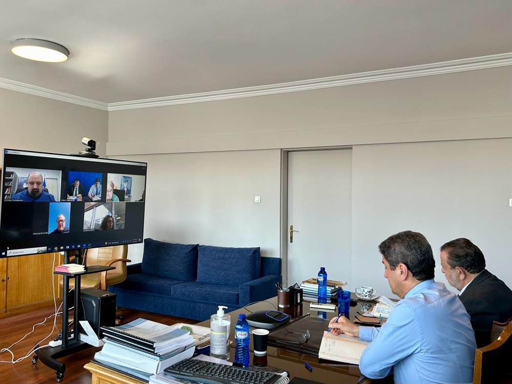 Σεισμόπληκτοι τηλεδιάσκεψη