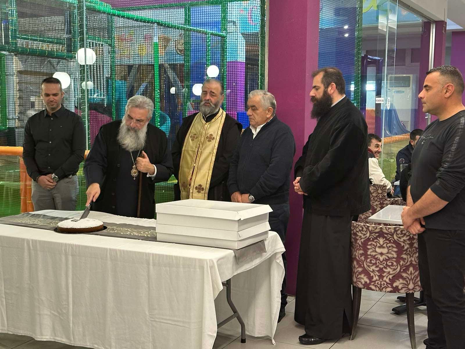 Ηράκλειο: Άμεση Δράση και στην …κοπή της Πρωτοχρονιάτικης πίτας 