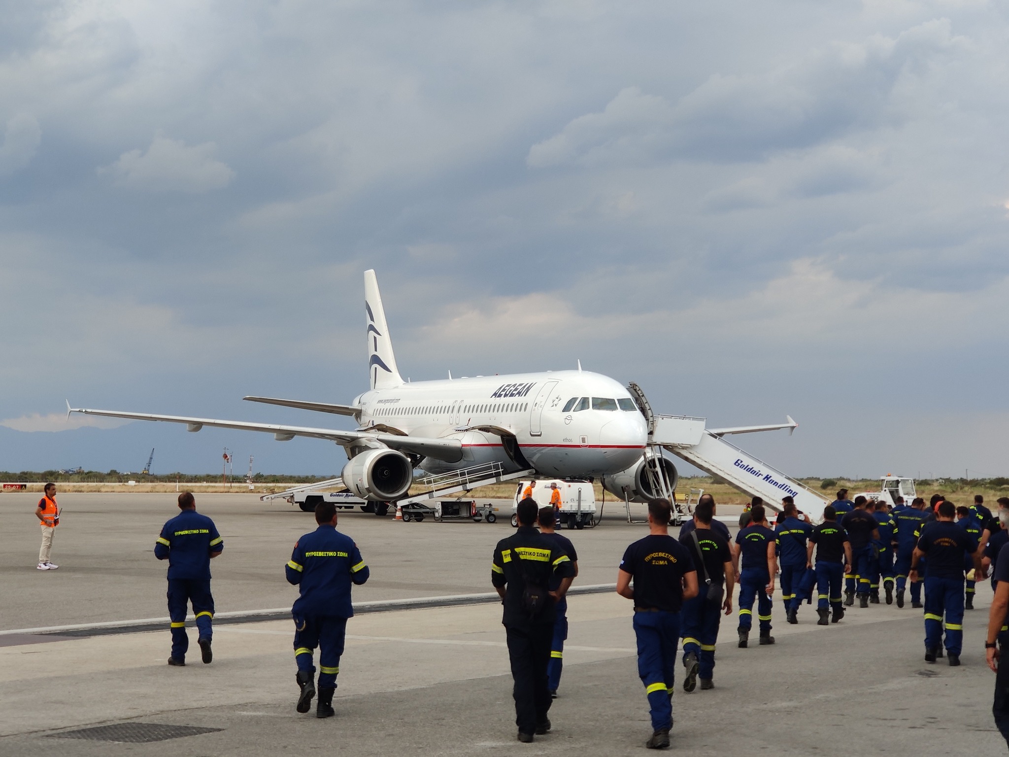 kritikoi pyrosvestes 15