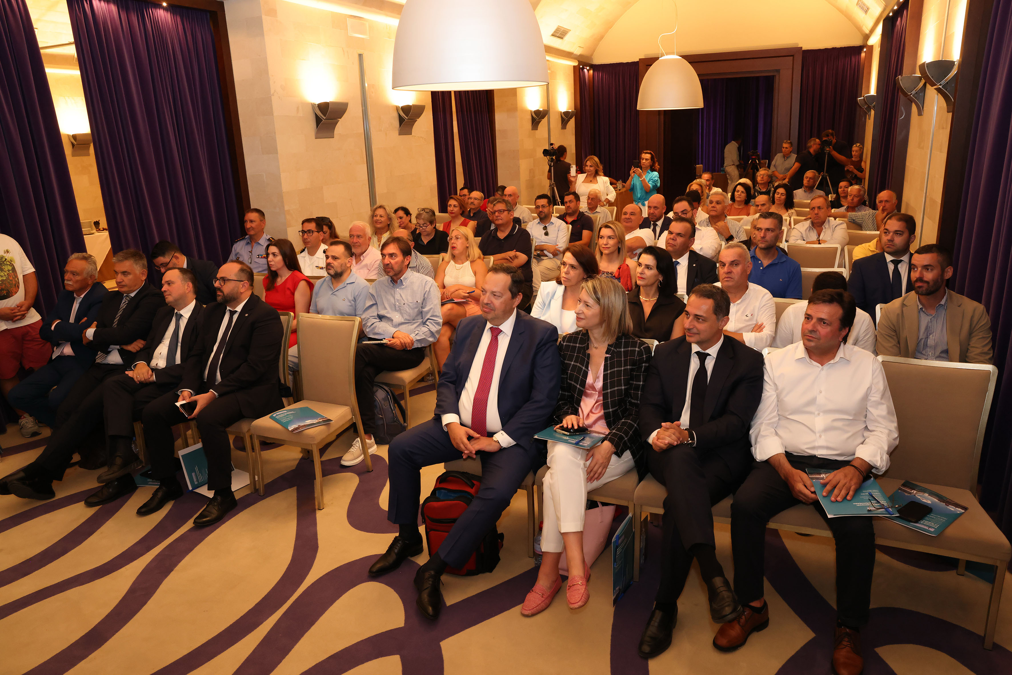 κρουαζιέρα ΟΛΗ