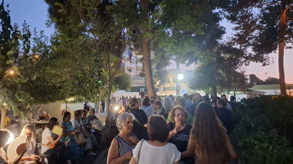 Συναυλία Ξαρχάκου ουρές