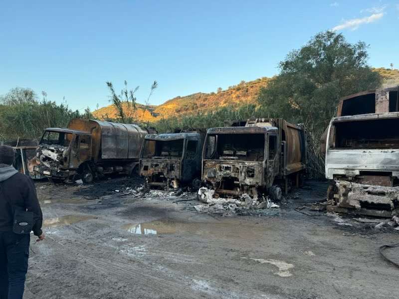 φωτιά αμαξοστάσιο δήμου Μαλεβιζίου