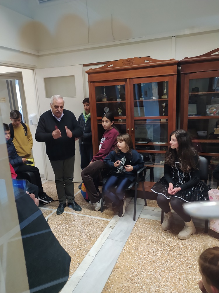 Μαθητές δημαρχείο Χανίων