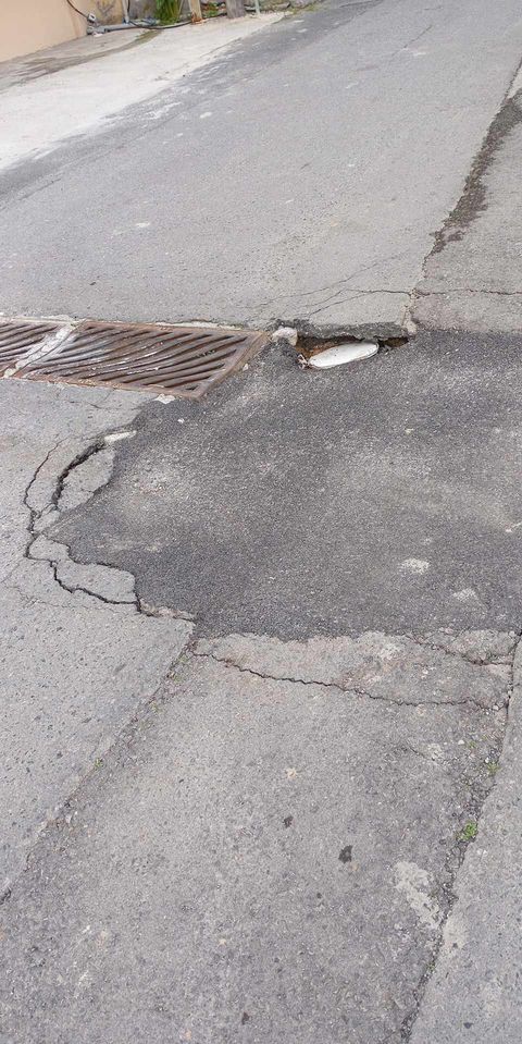 λακκούβα Μεσαμπελιές