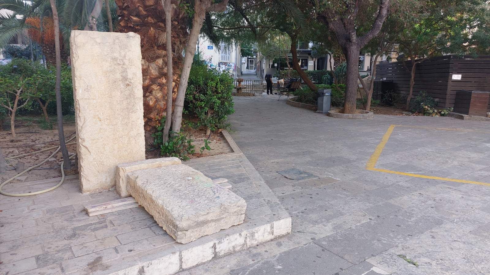 mnimeio agios titos4.0