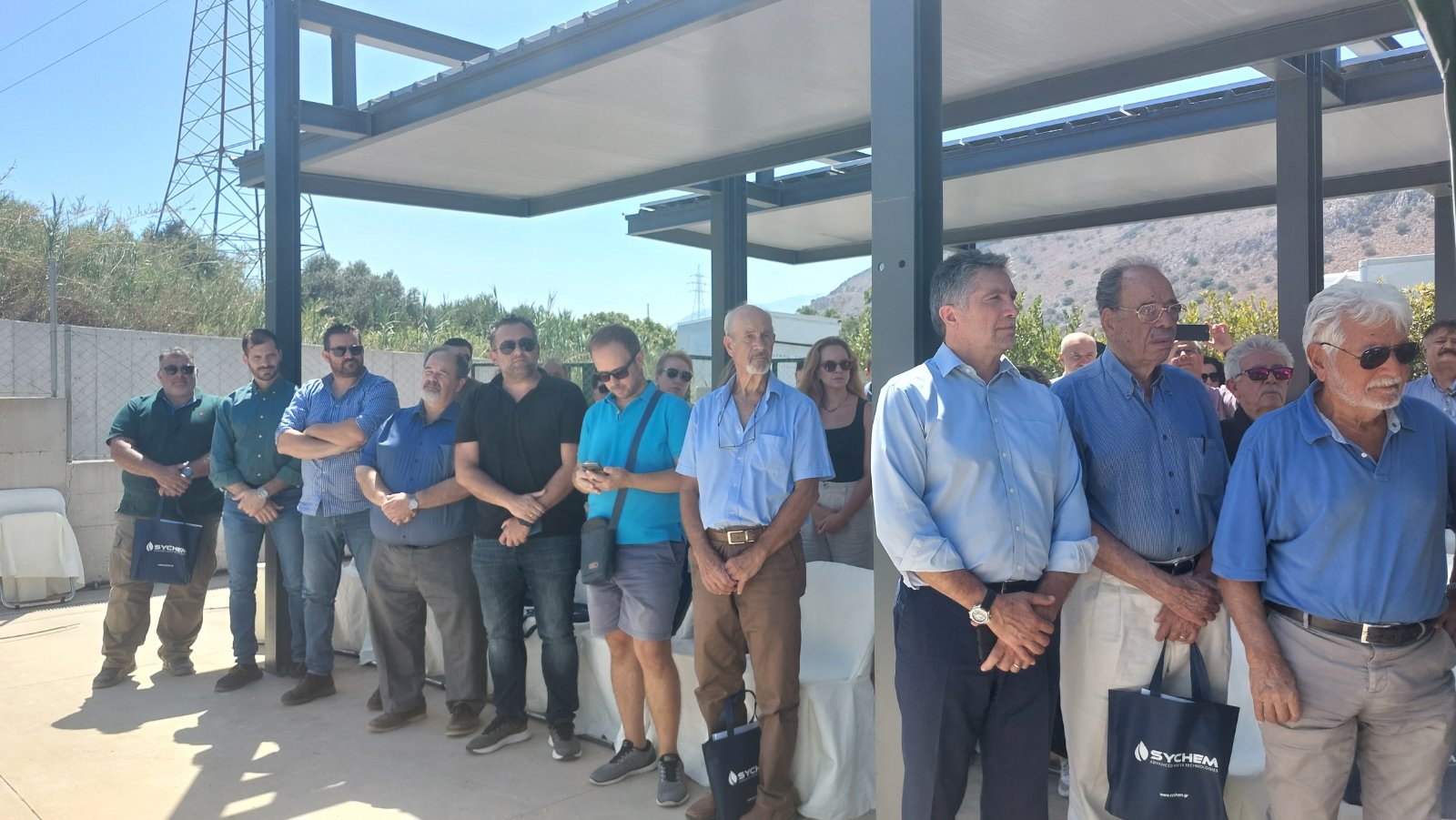 monada afalatosis malevizi 1