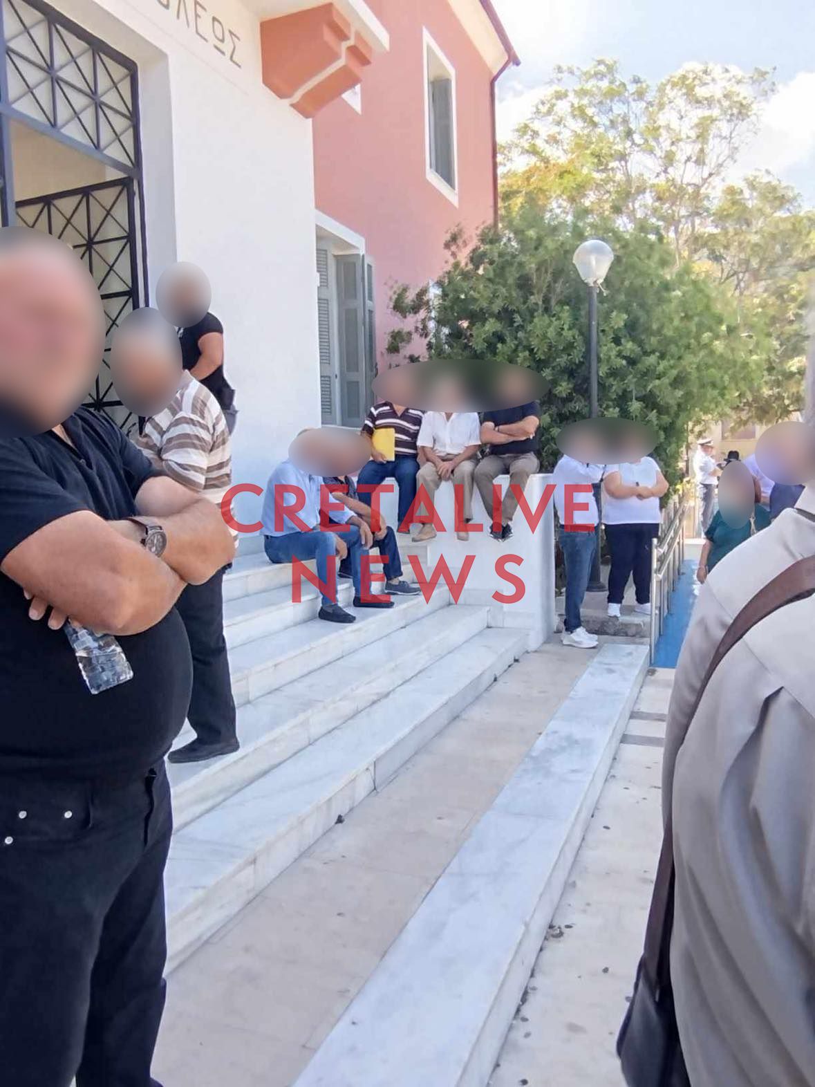 Νεάπολη Δικαστηρια Καλαμαυκα