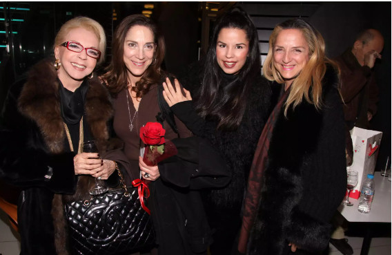 Νόνικα Τσαπελά Νόνικα Γαληνέα Εγγονή