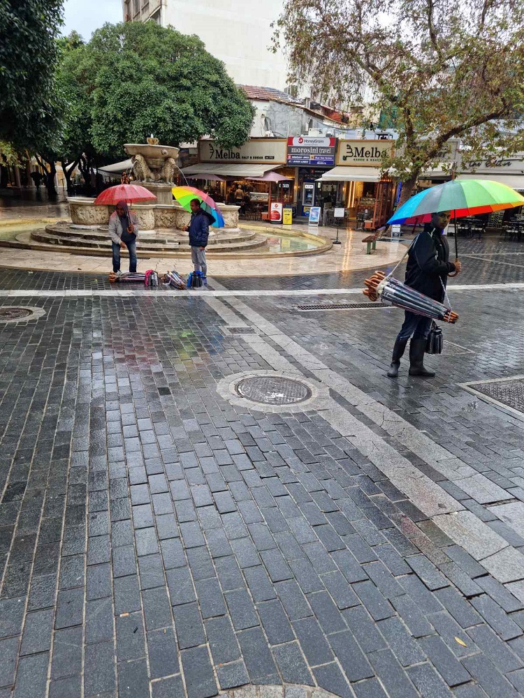 Βροχή κέντρο ομπρέλες