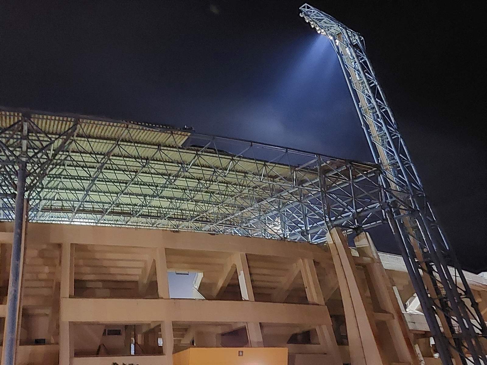 pagkritio stadio stegastro1