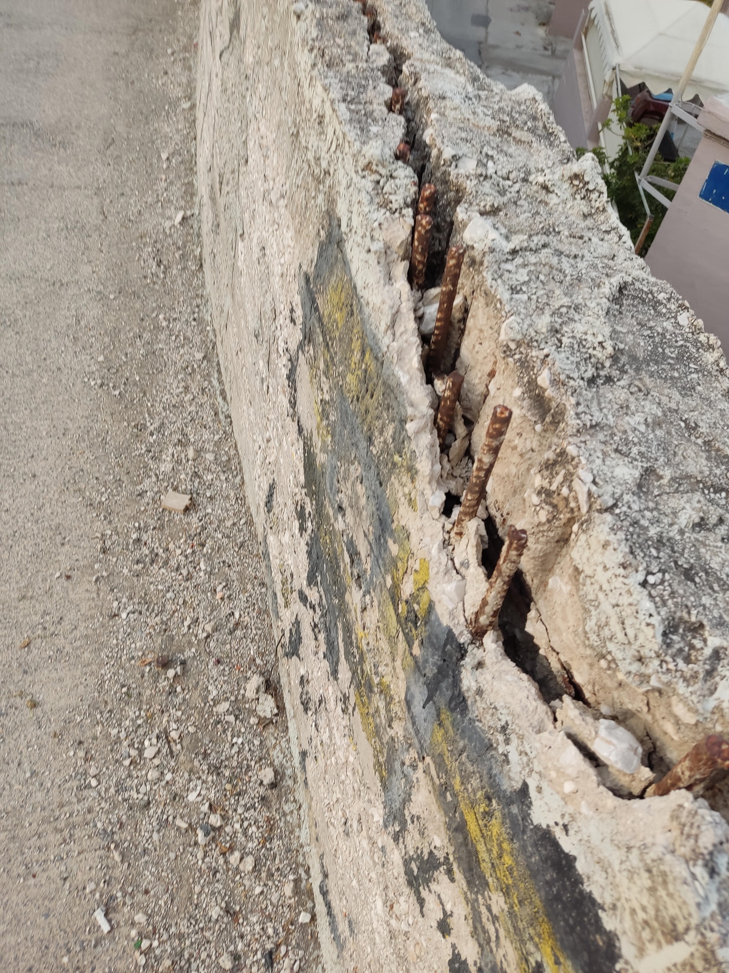 τοιχίο παραλιακή