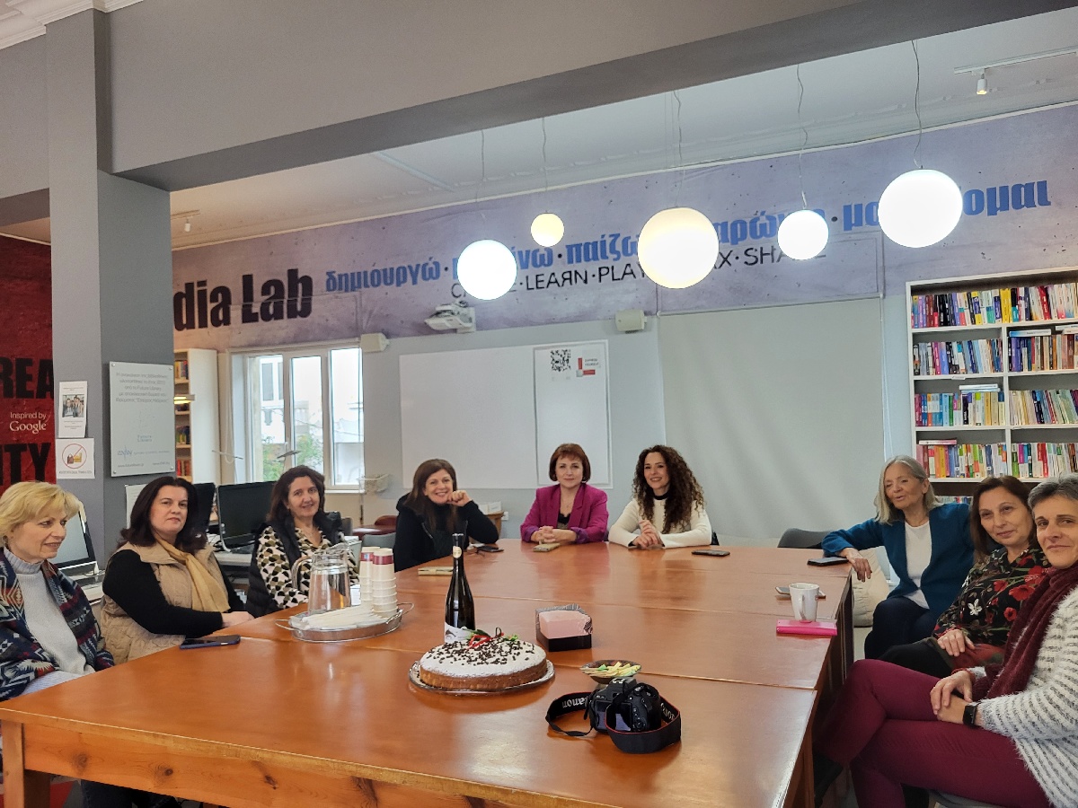 Κοπή πίτας στις Βιβλιοθήκες του Δήμου Χανίων, παρουσία του Δημάρχου Χανίων, Π. Σημανδηράκη