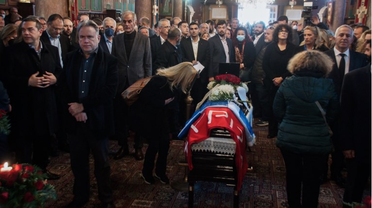 Σαντορινιός κηδεία