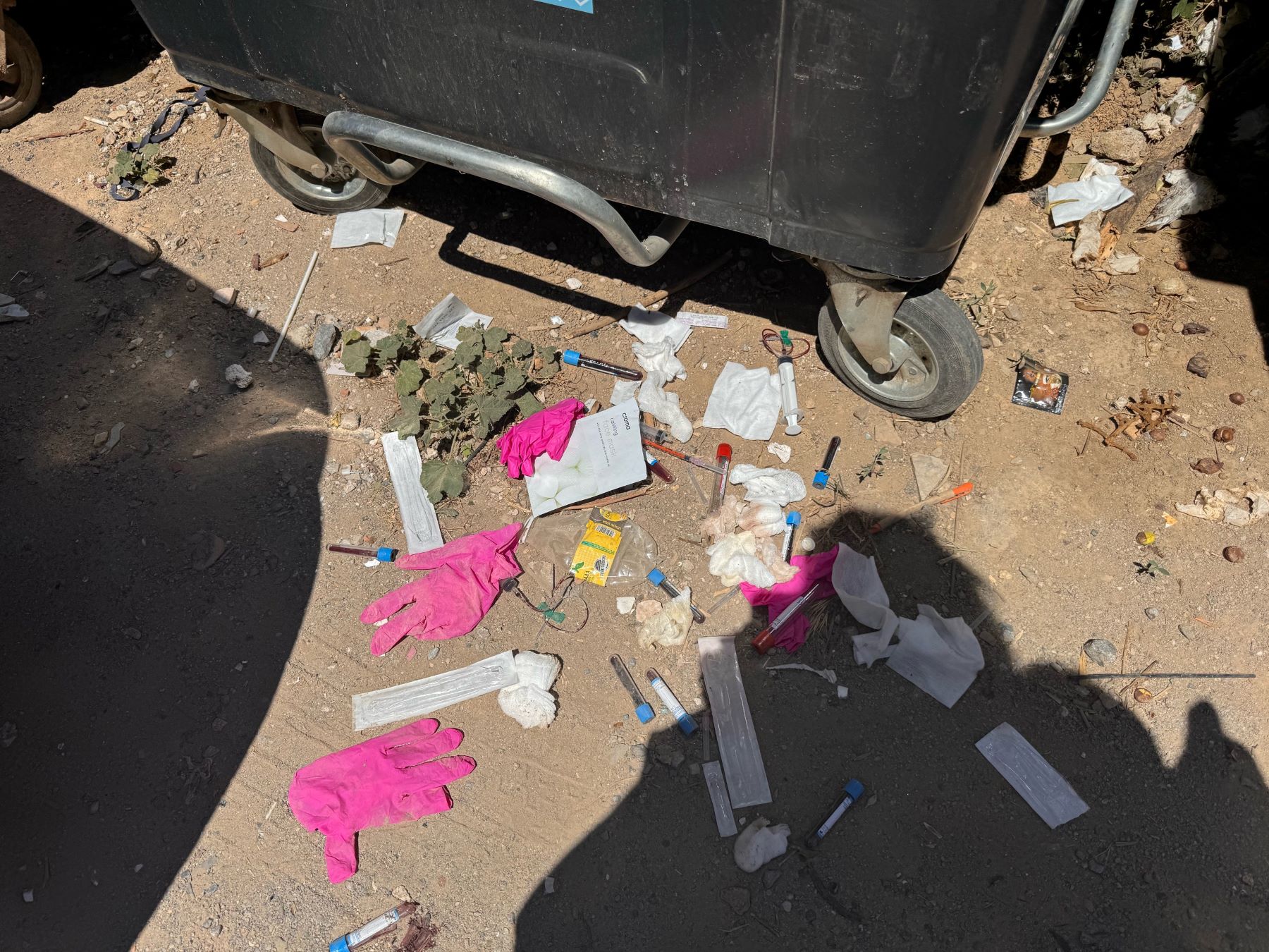 Σύριγγες απορρίμματα