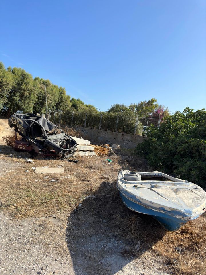 skoupidia paraliaki 10